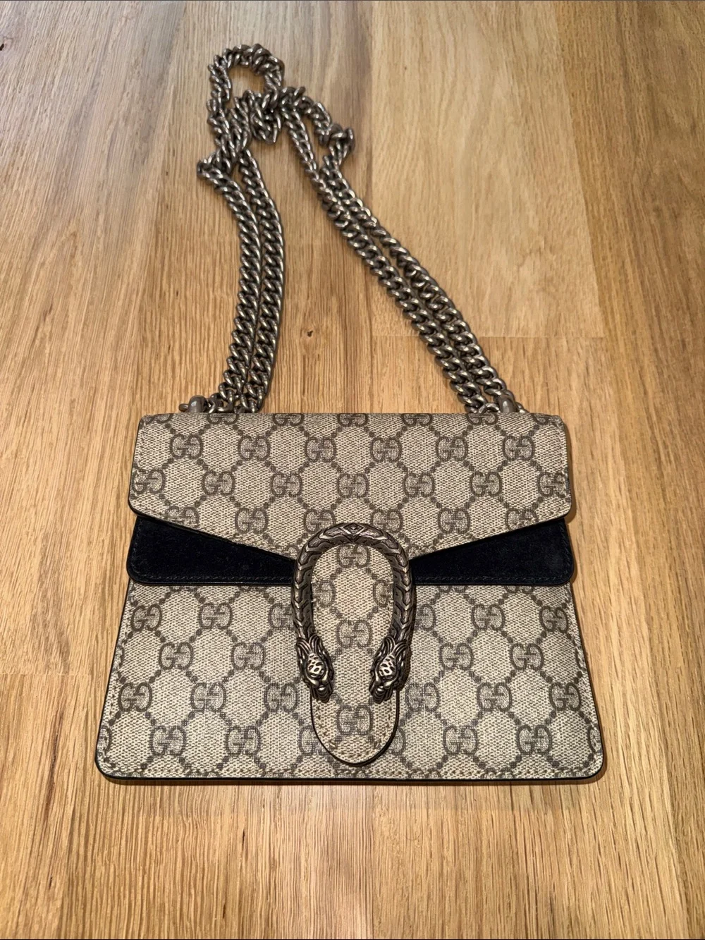Gucci Beige GG Supreme Shoulder Bag with Black Trim
